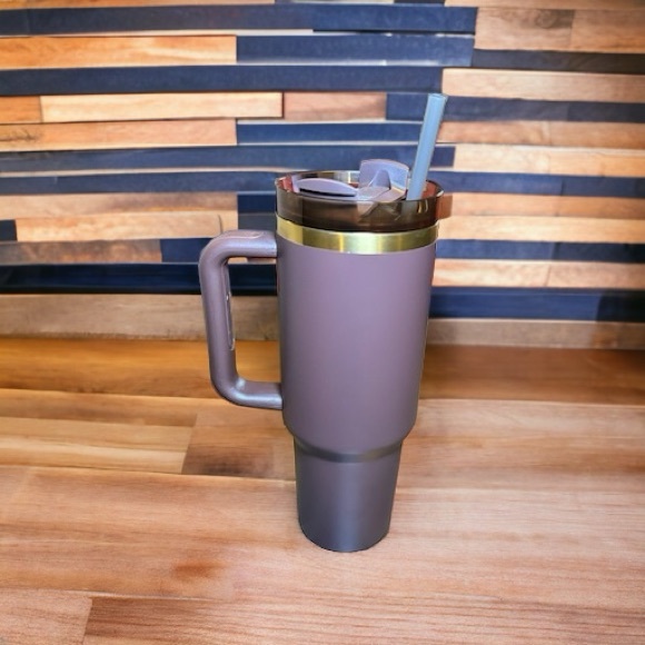 Stanley Tumbler Brown / Gold - Picture 2 of 5